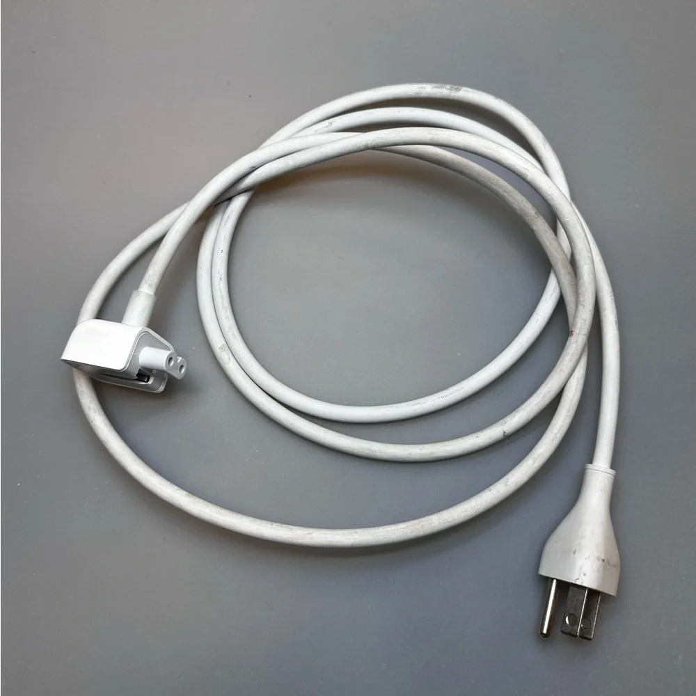 2.5a 125v genuine apple power cords 2